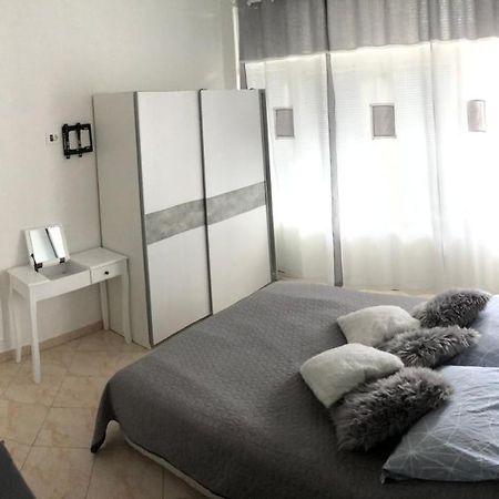 Apartments Ljube Макарска Экстерьер фото